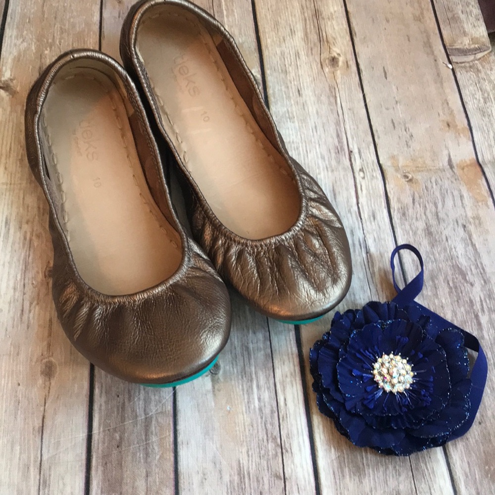 Metallic bronze tieks size 10 & navy flower